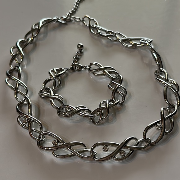 Infinity Set LUMINESS By PRINCESS HOUSE Link Necklace bracelet Silver Tone Clear - Picture 3 of 5